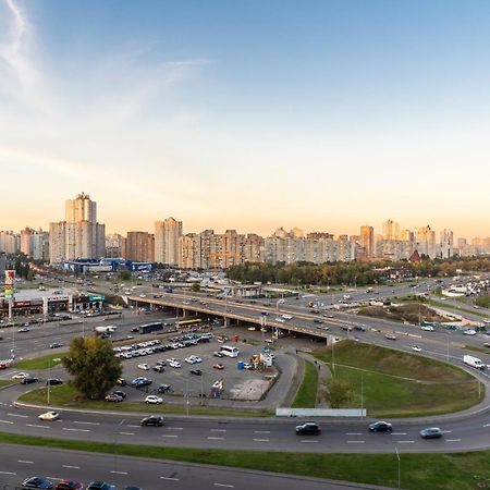 Апартаменты На Метро "Осокорки" 키예프 외부 사진